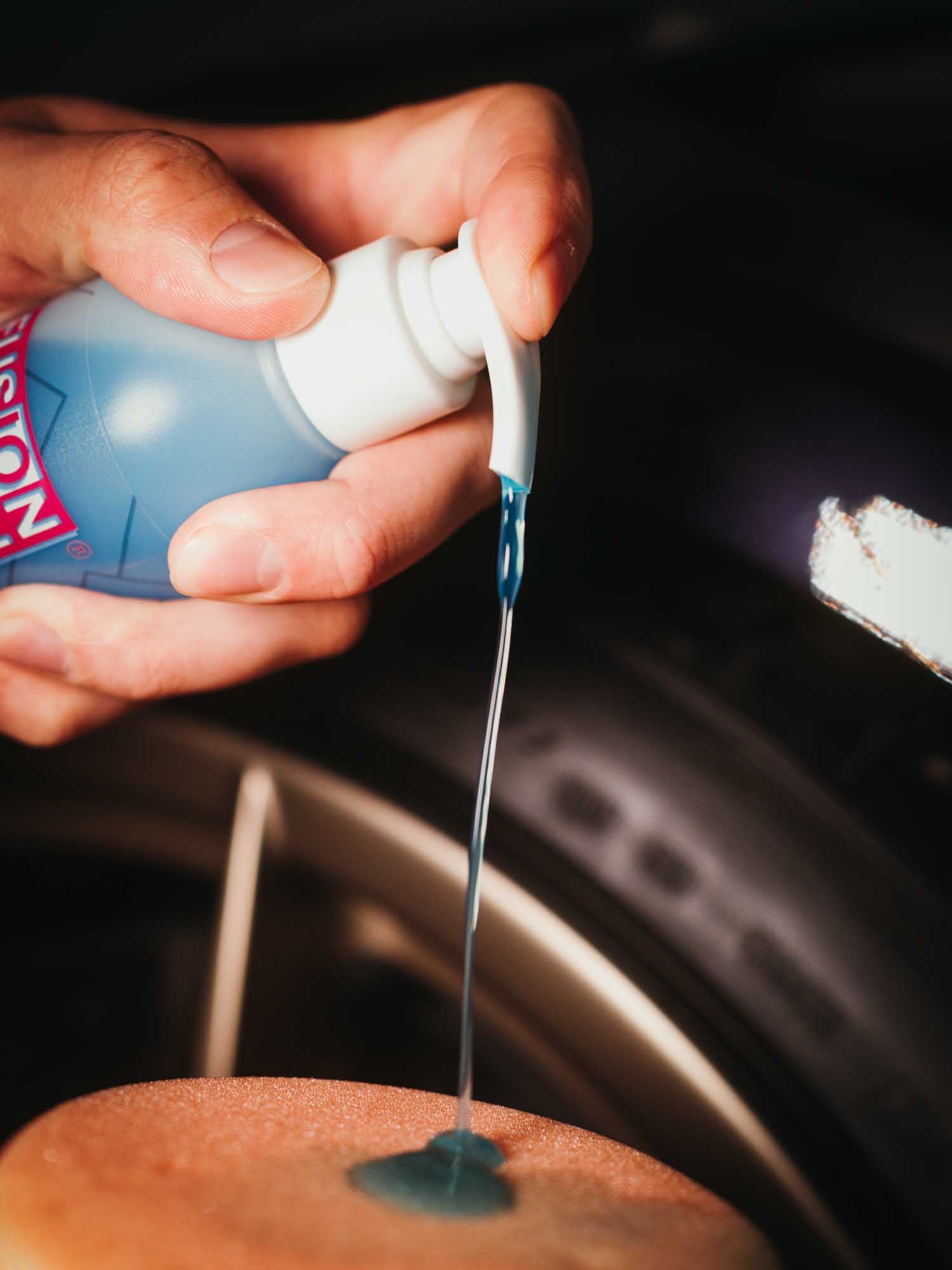 Rubber & Plastic – Reifenpflege & Kunststoffpflege für Autos –  von Fusion Skin